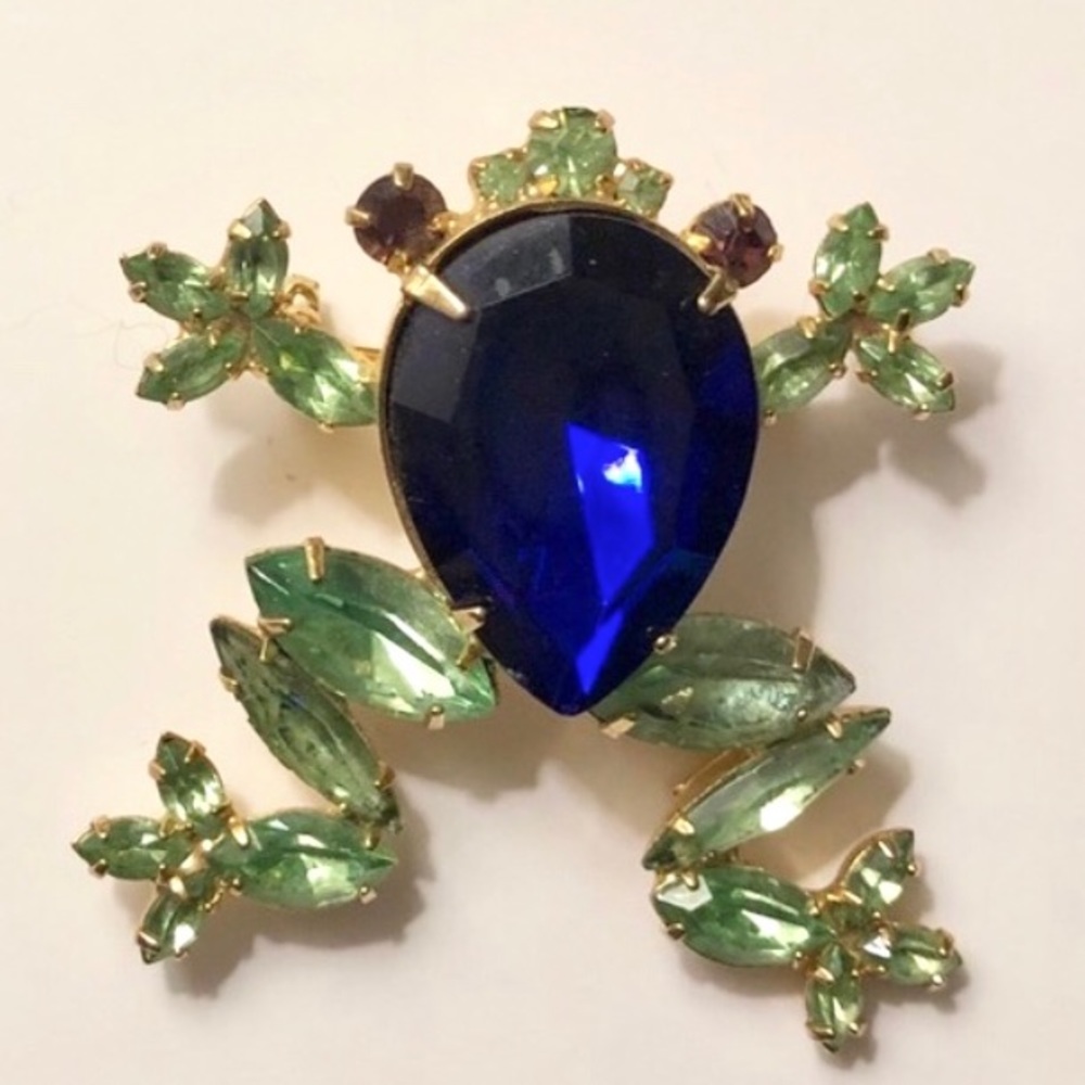 Frog gem pin brooch vintage